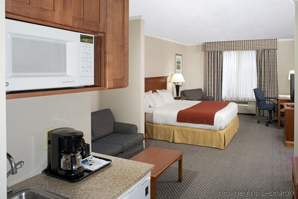 Holiday Inn Express & Suites East Greenbush Albany-Skyline An Ihg Hotel Rensselaer Habitación foto